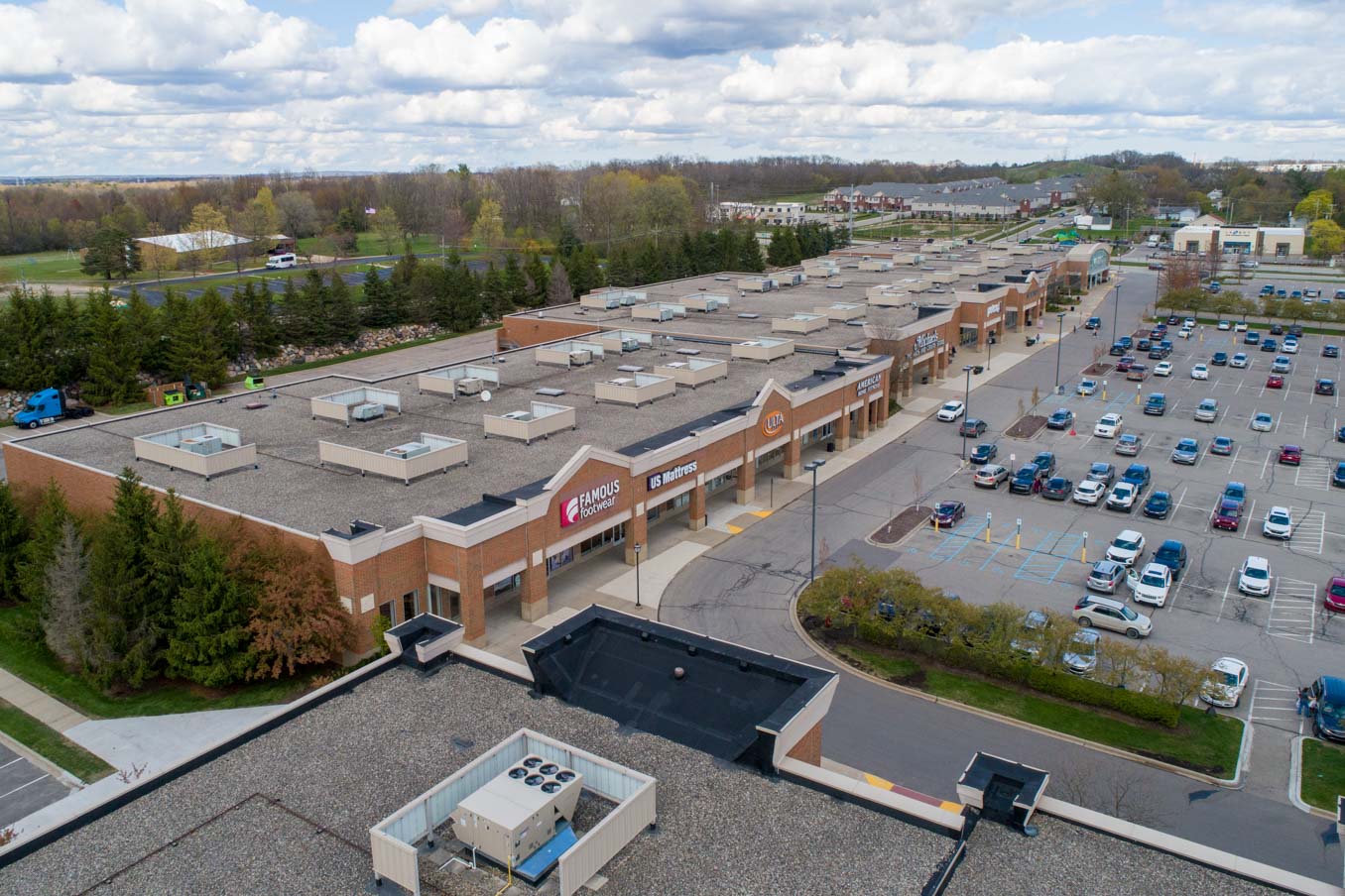 Baldwin Commons aerial photo showing Famous Footwear and other stores